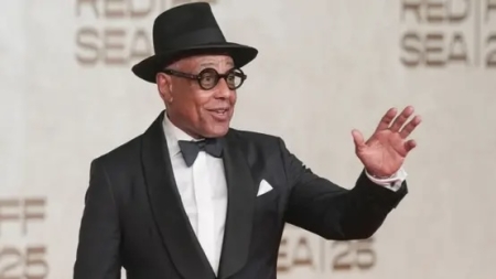 فن: إسلام نجم "Breaking Bad" جيانكارلو إسبوزيتو بعد تجربة تصوير في السعودية