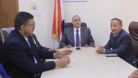 اليمن: لجنة مالية تبحث في مأرب إغلاق الحسابات الحكومية واستكمال الربط الشبكي