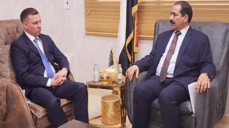 اليمن: وزير الداخلية يبحث مع مسؤولين أمريكيين تعزيز التعاون الأمني ومكافحة الإرهاب