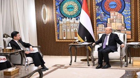 اليمن: العليمي يحشد دعماً روسياً صينياً قبيل جلسة مجلس الأمن بشأن 