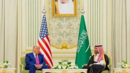 الرياض: ولي العهد السعودي وترامب يبحثان هاتفياً تطورات المنطقة ويؤكدان أهمية التهدئة والحلول الدبلوماسية