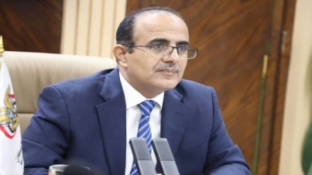اليمن: وزير الصحة يوجه برفع الجاهزية الطبية في حضرموت ومأرب لإسعاف جرحى القصف العسكري