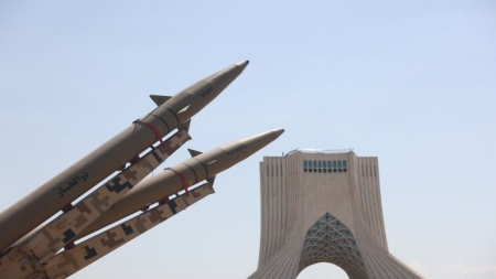 طهران: إيران لدول الخليج "اطلبوا من ترامب عدم شن هجمات وإلا سنضربكم بقوة"