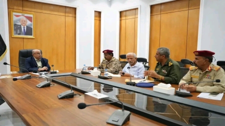 اليمن: الخنبشي يؤكد رفع الجاهزية الأمنية والعسكرية في حضرموت