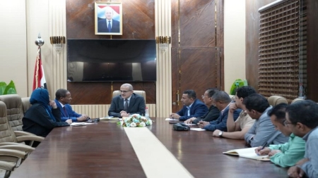 اليمن: وزير الصحة يبحث مع برنامج الأغذية العالمي تعزيز التدخلات الصحية والتغذوية