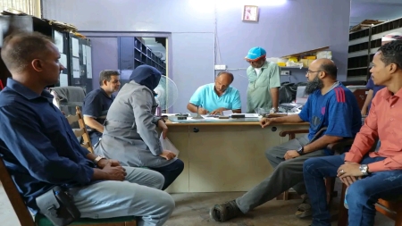 اليمن: تسليم دفعة من قطع غيار القوارب والمعدات التشغيلية في ميناء عدن
