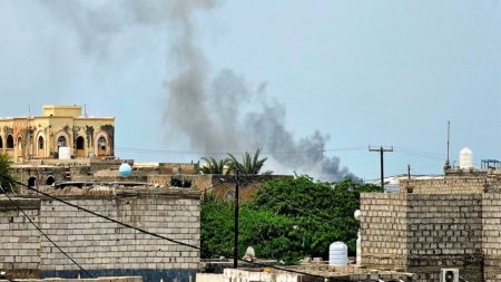 اليمن: جماعة الحوثي تستهدف الساحل الغربي بـ14 صاروخاً باليستيا