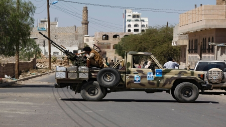 تقرير: الحوثيون يوسعون نفوذهم في اليمن ضمن رهان إيراني لتعزيز أوراق الضغط الإقليمية
