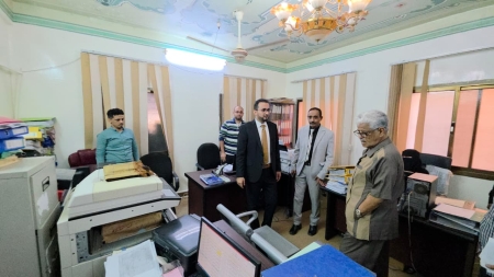 اليمن: وزير الخدمة المدنية يؤكد استكمال إجراءات صرف غلاء المعيشة للمتقاعدين