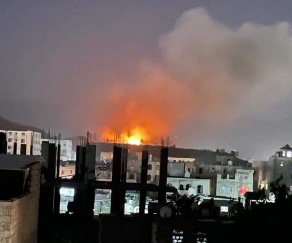 اليمن: التحالف بقيادة السعودية يقول ان عملياته الليلية في صنعاء دمرت ورش تجميع الصواريخ البالستية وتفخيخ الطائرات دون طيار