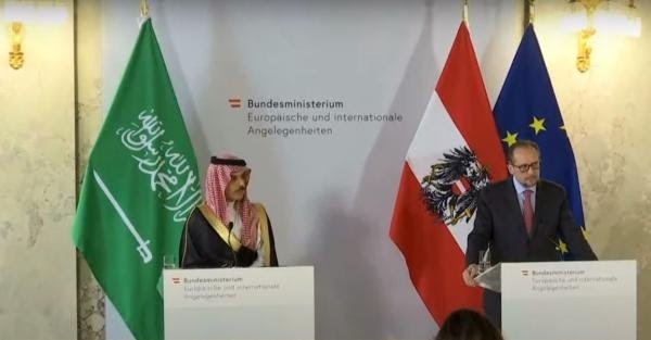 الرياض: وزير خارجية النمسا يدعو الحوثيين للعودة إلى طاولة الحوار