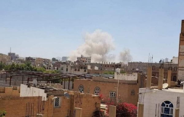 الرياض: التحالف يتبنى ضربات جوية في صنعاء ويتوعد الحوثيين بهجمات 
