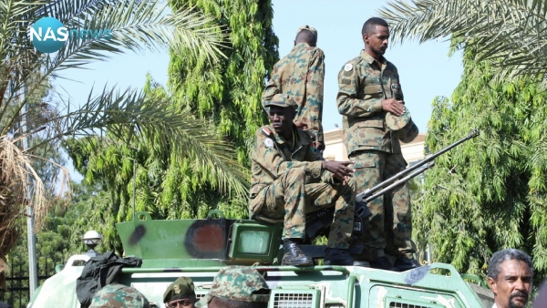 السودان: عسكريون يعتقلون مسؤولين حكوميين في الخرطوم وتنديد بـ