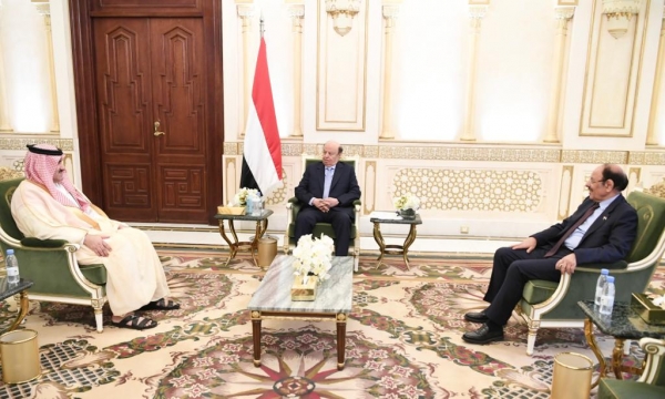 الرياض: الرئيس اليمني يطلب دعما اقتصاديا سعوديا عاجلا وسط حراك احتجاجي متصاعد