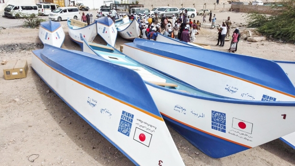 اليمن: برنامج الامم المتحدة الانمائي يدعم الصيادين في حضرموت بقوارب صيد ومحركات بتمويل ياباني