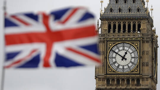 لندن: الحكومة البريطانية تعرض على طالبي لجوء من اليمن وافغانستان 