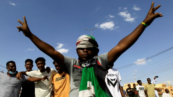 الخرطوم: 3 قتلى في مظاهرات جديدة ضمت آلاف الأشخاص احتجاجا على الانقلاب العسكري في السودان