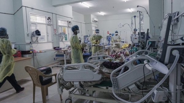 اليمن يسجل اعلى حصيلة اصابات بكورونا منذ عدة اشهر في مؤشر على موجة رابعة من الوباء