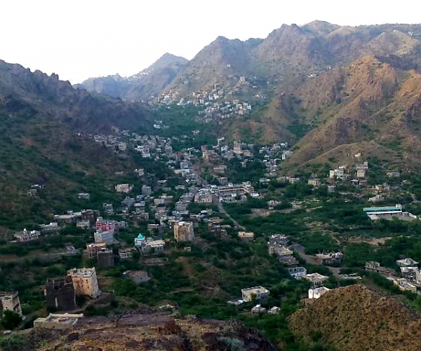 اليمن: مقتل طالب وإصابة اخرين بقصف شنه الحوثيون غربي تعز