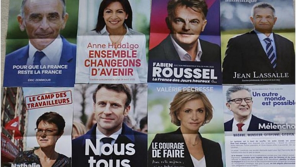 فرنسا: احتدام المنافسة بين ماكرون ومرشحين من أقصى اليمين واليسار قبل ساعات من الانتخابات
