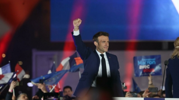 باريس: ماكرون رئيسًا لفرنسا لولاية ثانية وتقدم كبير لليمين المتطرف