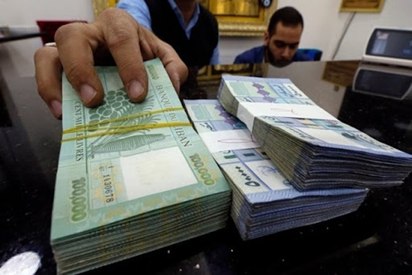 اقتصاد: ليرة لبنان بأدنى مستوى أمام الدولار في السوق الموازية