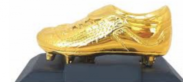 منوعات: هل الحذاء الذهبي مصنوع من الذهب فعلا؟
