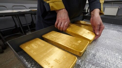 اقتصاد: الذهب يهبط لأدنى مستوى له منذ 3 أسابيع بسبب ارتفاع الدولار ومخاوف من ارتفاع سعر الفائدة الأميركية
