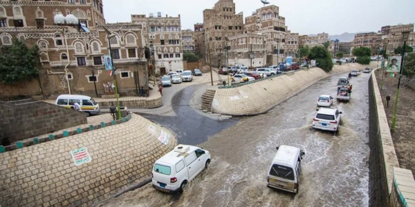 طقس: الارصاد يتوقع استمرار الامطار الرعدية في 13 محافظة يمنية
