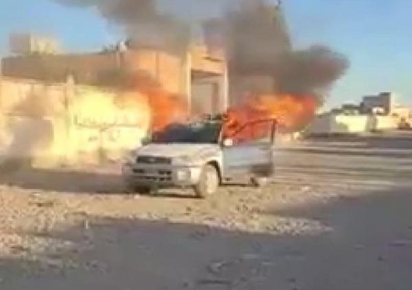 اليمن: مواطن يحرق سيارته في ذمار احتجاجا على مماطلة القضاء  في حسم قضيته