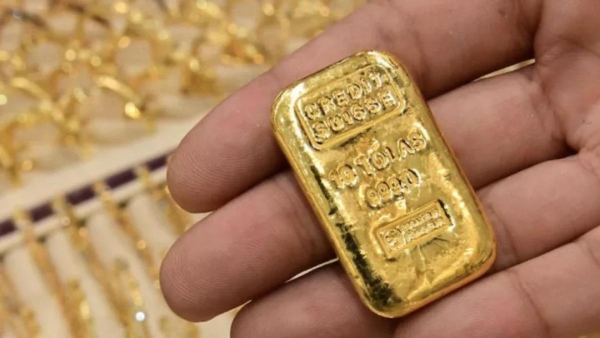 اقتصاد: الذهب يسجل أدنى مستوى في شهرين مع تزايد القلق حيال الفائدة بعد بيانات أميركية