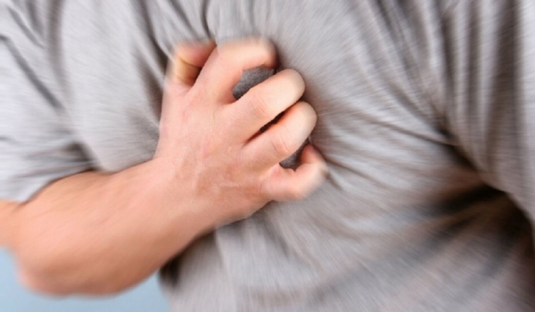 صحة: كيف نميز بين احتشاء عضلة القلب والجلطة الدماغية