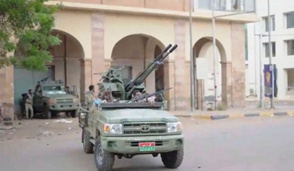 الخرطوم: مئات القتلى في اشتباكات العاصمة والجيش يتهم 