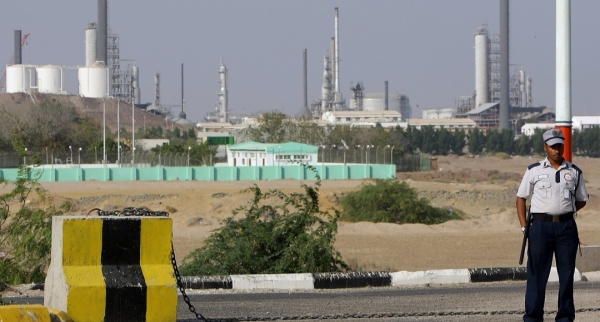 اقتصاد: مفاوضات لتقاسم إيرادات النفط في اليمن