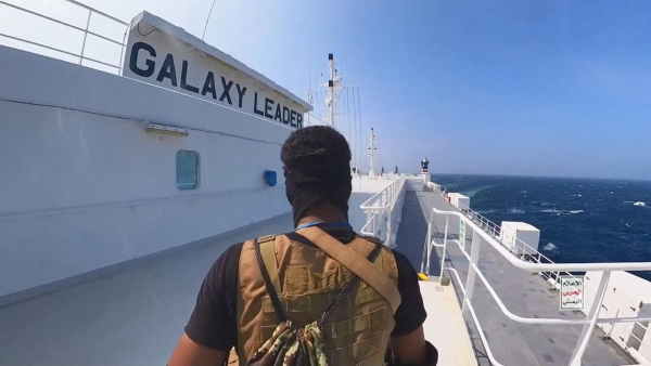 اقتصاد: السفن الإسرائيلية تغير مسارها خوفاً من هجمات الحوثيين