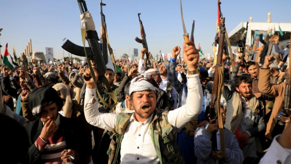 تقرير: ما هي تداعيات إدراج واشنطن للحوثيين على لائحة 