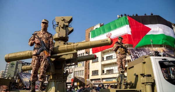 تقرير: إيران وطوفان الأقصى: التضحية بالجندي للحفاظ على القلعة