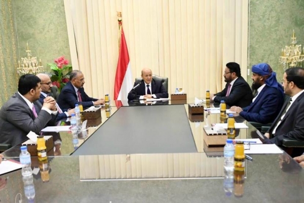 الرياض: المجلس الرئاسي يرحب بتصنيف الحوثي منظمة ارهابية ويدعو لفرض مزيد العقوبات ضد الجماعة 