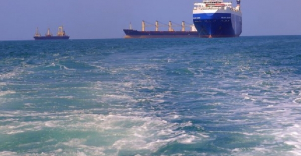 اقتصاد: هجمات البحر الأحمر تدفع مشتري النفط العالميين إلى 
