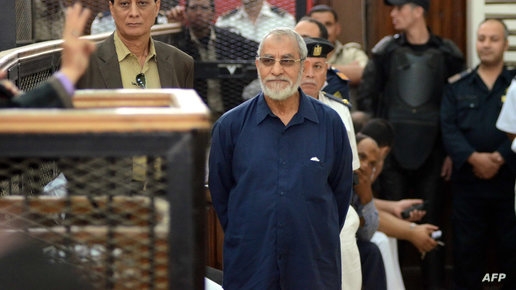 القاهرة: الإعدام لمرشد الإخوان وقيادات بالجماعة بقضية 