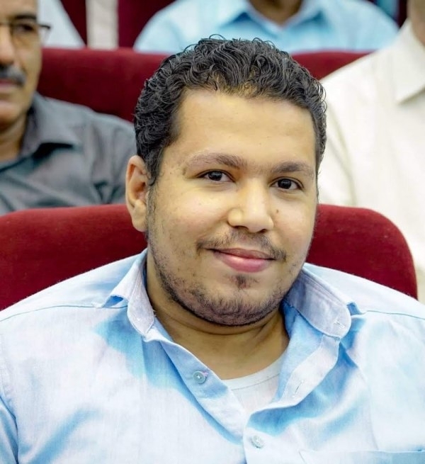 اليمن: تحالف حقوقي يوجه نداءً عاجلاً لتحقيق العدالة للصحفي أحمد ماهر المعتقل لدى 