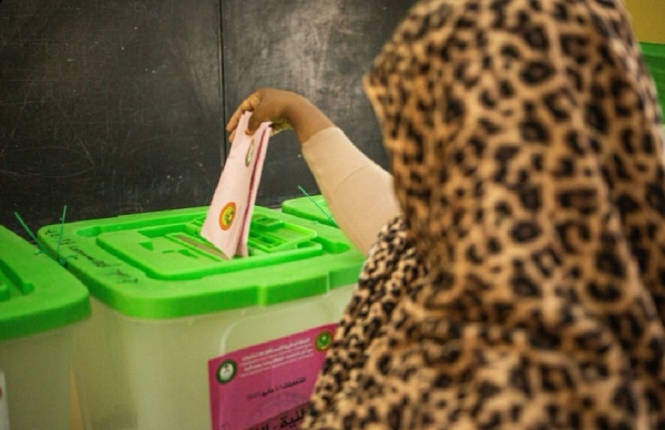 نواكشوط: الناخبون الموريتانيون يدلون بأصواتهم لاختيار رئيس للبلاد