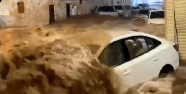 الرياض: سيول بالمدينة المنورة وأمطار غزيرة بالمسجد النبوي