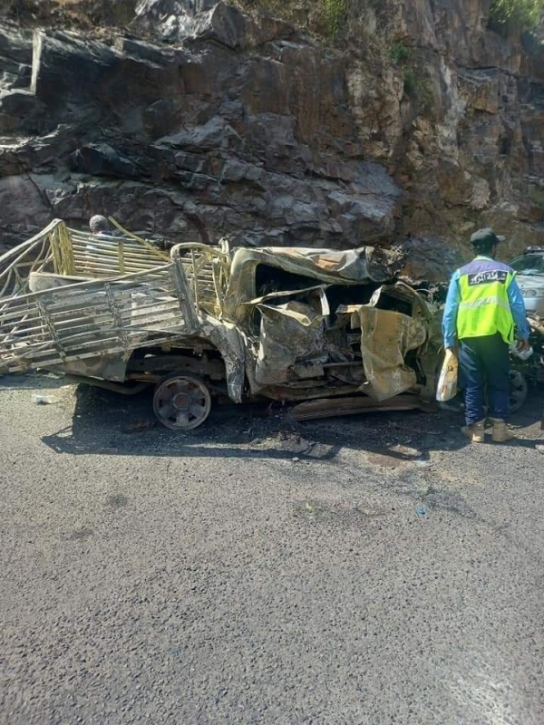 اليمن: حادث مروري مروع يودي بعائلة كاملة غرب صنعاء