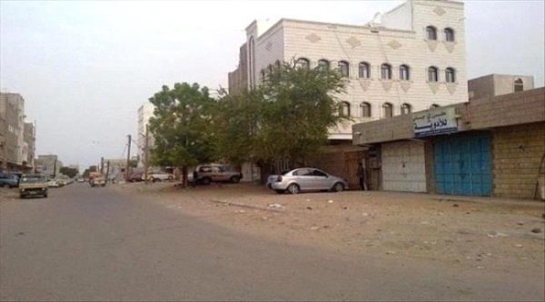اليمن: وفاة زوجين اختناقا داخل سيارتهما في عدن