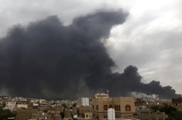 اليمن: إسرائيل تستهدف مطار صنعاء ومحطات كهرباء