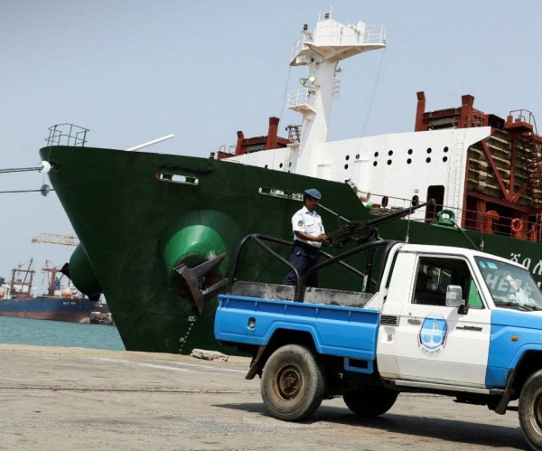 لندن: بحارة عالقون قبالة ميناء اليمن يترقّبون المغادرة بعد اتفاق وقف إطلاق النار بين الولايات المتحدة والحوثيين