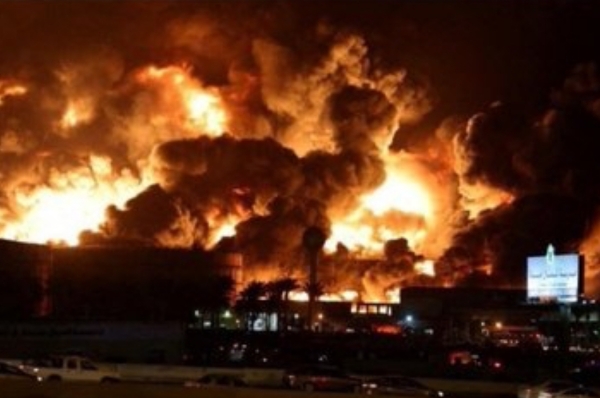 اليمن: الحوثيون يعلنون استئناف العمل في ميناء الحديدة بعد ثلاثة أيام من تعرضه لقصف إسرائيلي