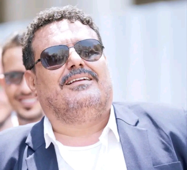 اليمن: النيابة العامة تستدعي الشاعر جعموم على خلفية اتهامات بالتحريض والقذف 