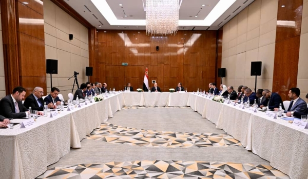 موسكو: الرئيس اليمني يؤكد فشل كل محاولات إقناع الحوثيين بالتخلي عن مشروعهم العنصري